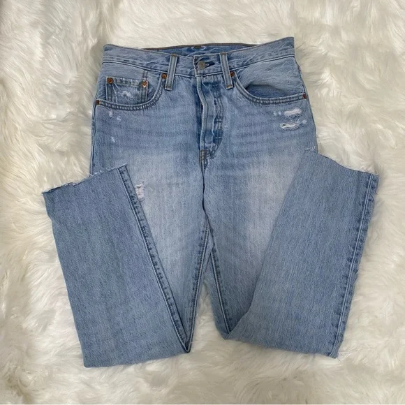 Levi’s 501 straight leg ripped jeans - Picture 3 of 10